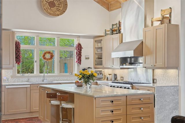 55 Paseo Del Rancho, Santa Fe, NM 87506