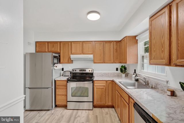 10 VON STEUBEN CT, Newark, DE 19702