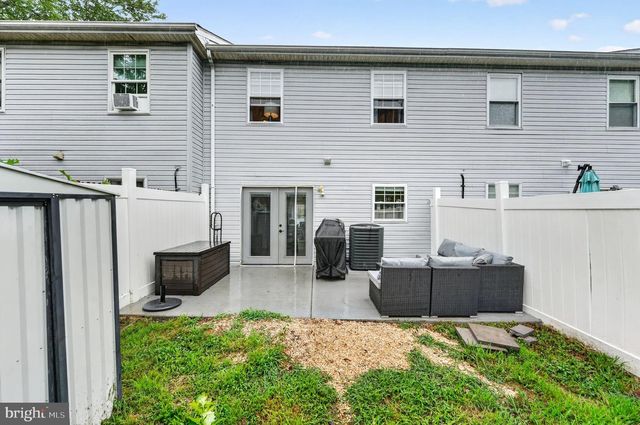 10 VON STEUBEN CT, Newark, DE 19702