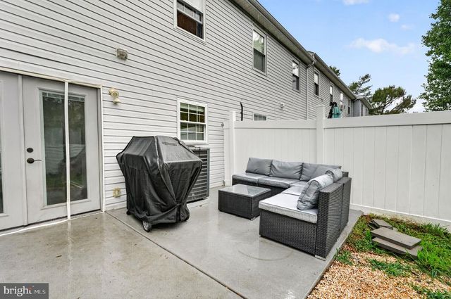 10 VON STEUBEN CT, Newark, DE 19702