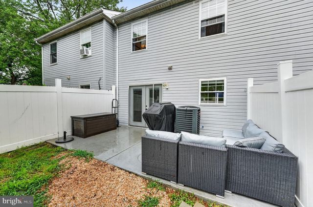 10 VON STEUBEN CT, Newark, DE 19702