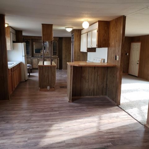 301 S Johnson Ave, Thorndale, TX 76577