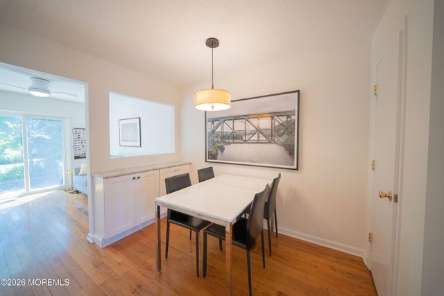 25 Meadow Avenue 39, Monmouth Beach, NJ 07750