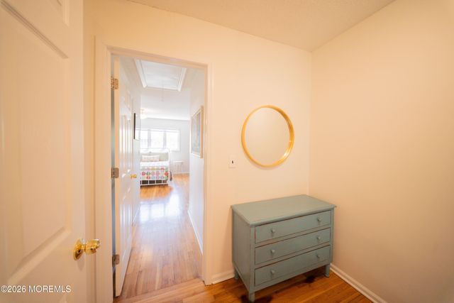 25 Meadow Avenue 39, Monmouth Beach, NJ 07750
