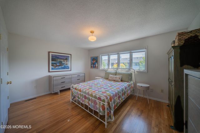 25 Meadow Avenue 39, Monmouth Beach, NJ 07750