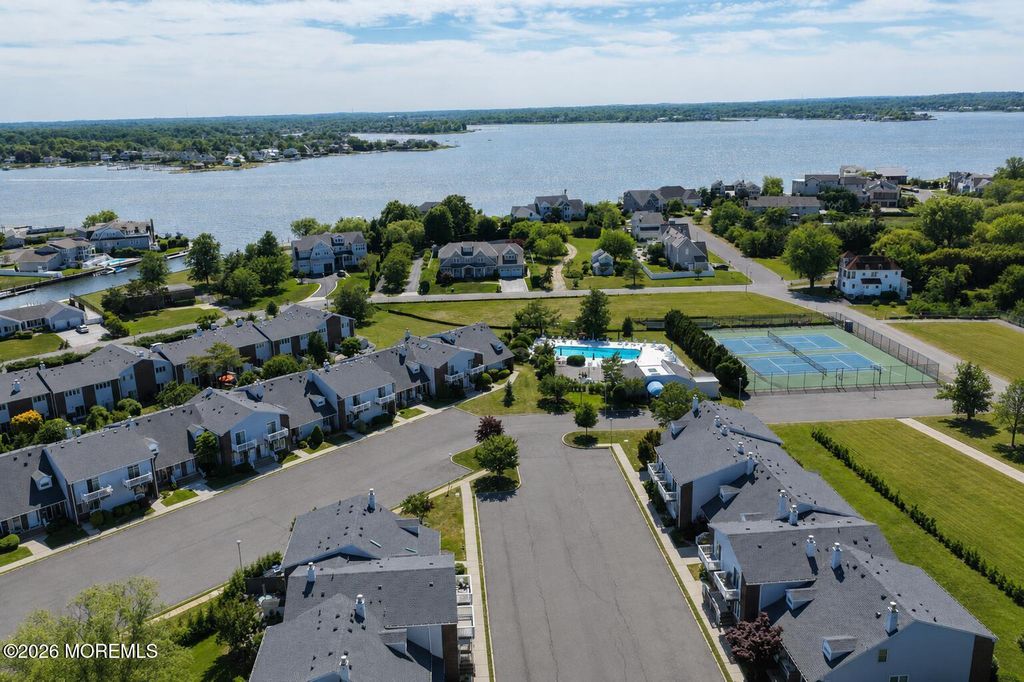 25 Meadow Avenue 39, Monmouth Beach, NJ 07750