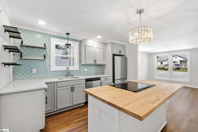 12 Hudson Street, Greenville, SC 29609