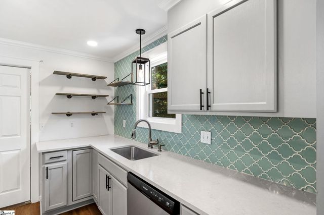 12 Hudson Street, Greenville, SC 29609