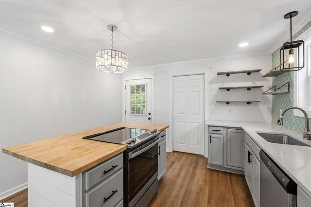 12 Hudson Street, Greenville, SC 29609