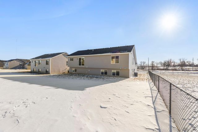 1775 4th Street NE, Byron, MN 55920
