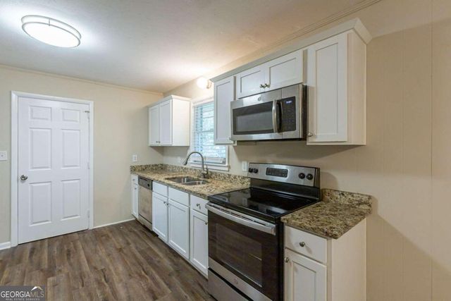 541 N Hairston Road, Stone Mountain, GA 30083
