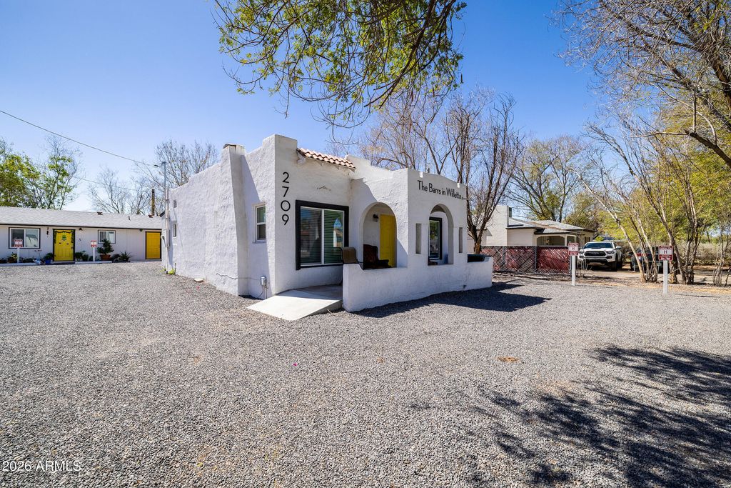 2709 E WILLETTA Street FRNT, Phoenix, AZ 85008 — photo 2