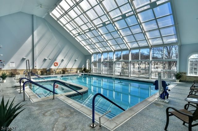 5208 Veterans Dr, Rockaway Twp., NJ 07885