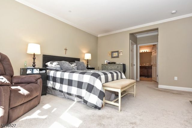 5208 Veterans Dr, Rockaway Twp., NJ 07885