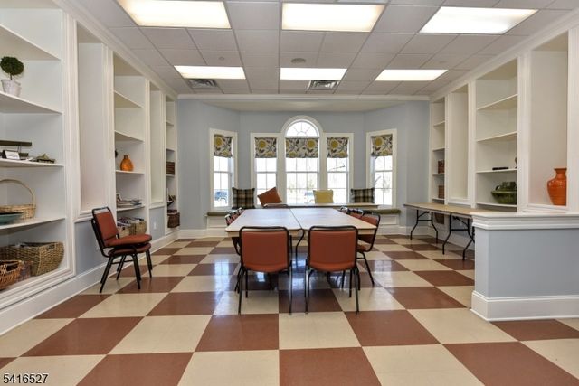 5208 Veterans Dr, Rockaway Twp., NJ 07885