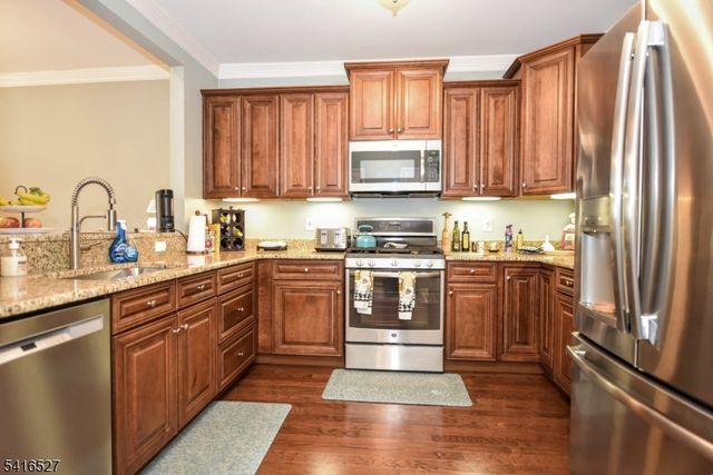 5208 Veterans Dr, Rockaway Twp., NJ 07885