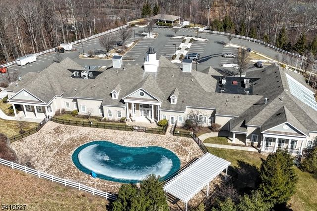 5208 Veterans Dr, Rockaway Twp., NJ 07885