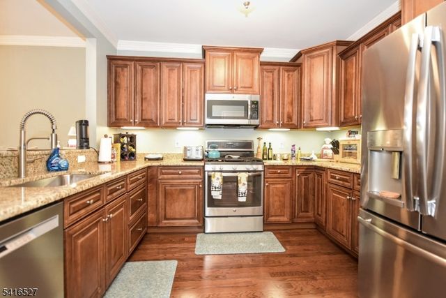 5208 Veterans Dr, Rockaway Twp., NJ 07885