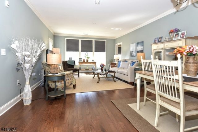 5208 Veterans Dr, Rockaway Twp., NJ 07885