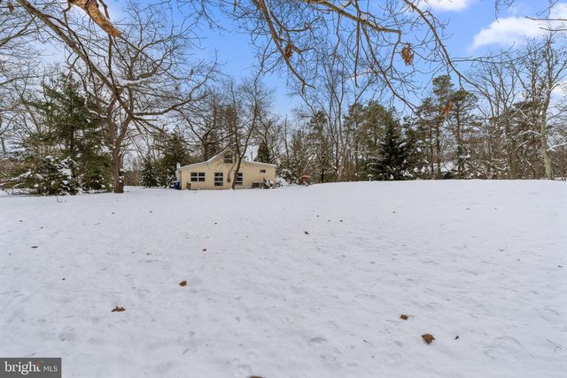 560 HOPEWELL RD, Marlton, NJ 08053