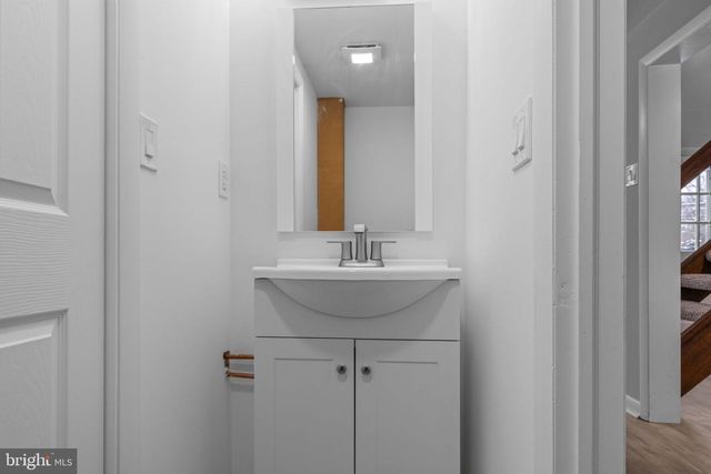 560 HOPEWELL RD, Marlton, NJ 08053