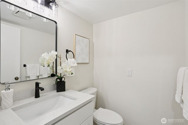 22124 NE 9th Place, Sammamish, WA 98074