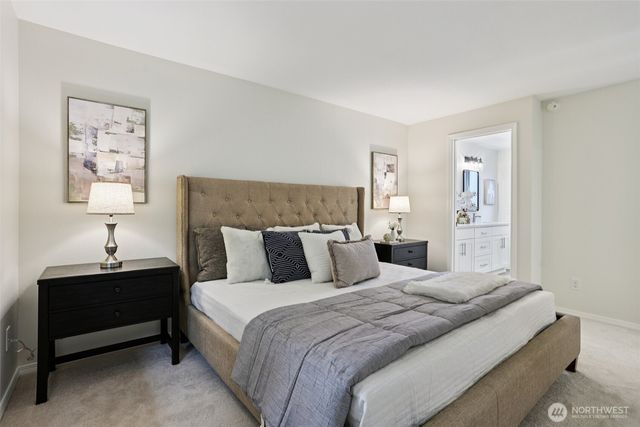 22124 NE 9th Place, Sammamish, WA 98074