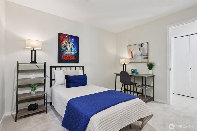 22124 NE 9th Place, Sammamish, WA 98074