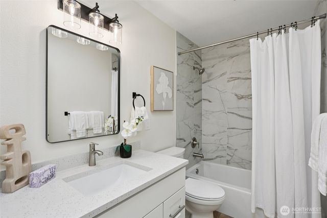 22124 NE 9th Place, Sammamish, WA 98074