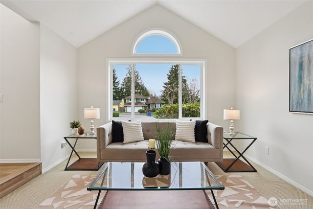 22124 NE 9th Place, Sammamish, WA 98074