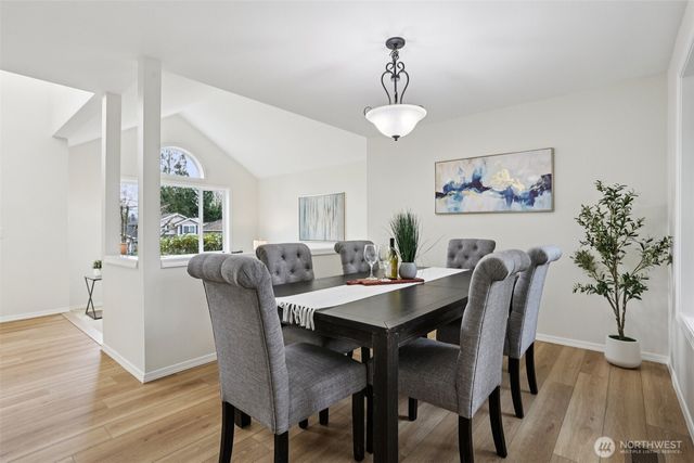 22124 NE 9th Place, Sammamish, WA 98074