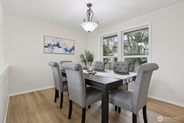 22124 NE 9th Place, Sammamish, WA 98074