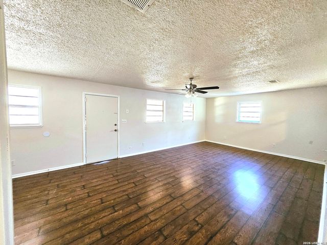 4703 Chedder, San Antonio, TX 78229