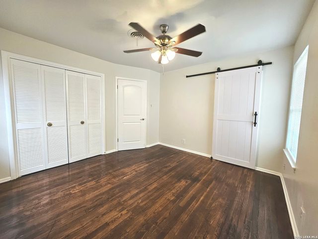 4703 Chedder, San Antonio, TX 78229