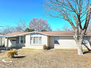 4703 Chedder, San Antonio, TX 78229