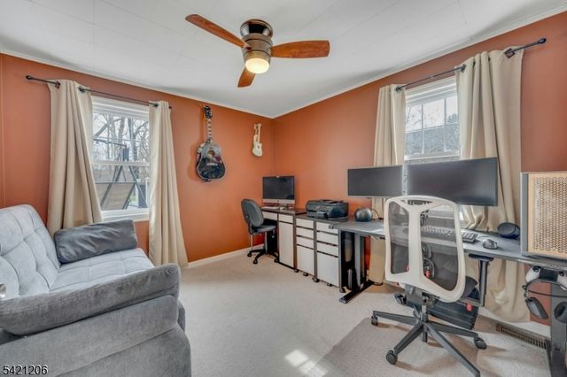 16 Morse Lake Rd, Bloomingdale Boro, NJ 07403