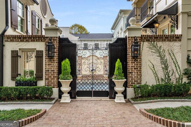 301 Abercorn Square, Peachtree City, GA 30269