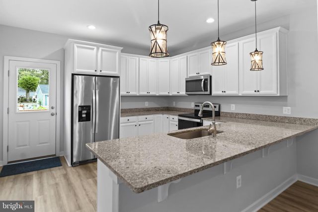 119 DANDRIDGE LN, Colonial Beach, VA 22443