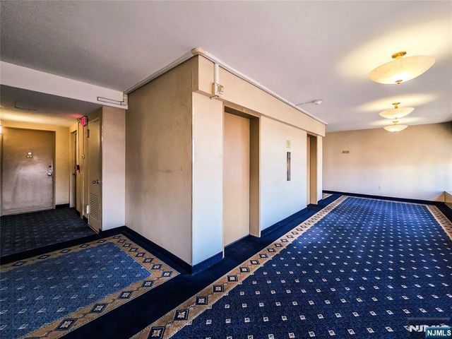 1 Horizon 811, Fort Lee, NJ 07024