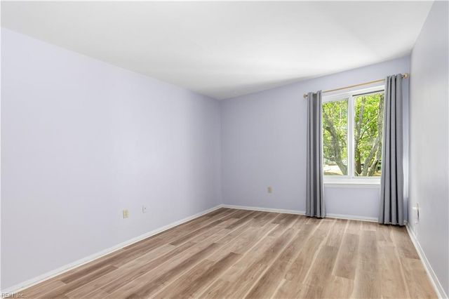 1005 Autumn Woods Ln Apt 108, Virginia Beach, VA 23454