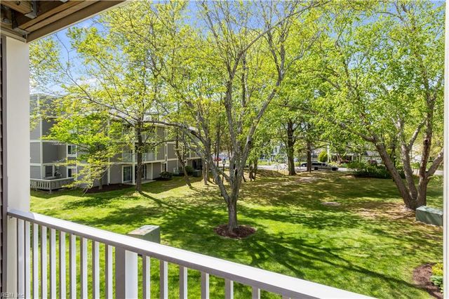 1005 Autumn Woods Ln Apt 108, Virginia Beach, VA 23454