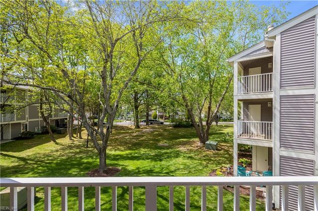 1005 Autumn Woods Ln Apt 108, Virginia Beach, VA 23454