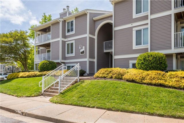 1005 Autumn Woods Ln Apt 108, Virginia Beach, VA 23454