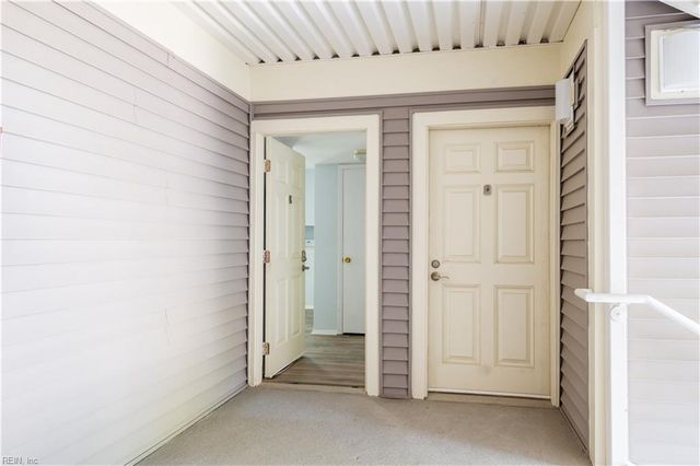 1005 Autumn Woods Ln Apt 108, Virginia Beach, VA 23454