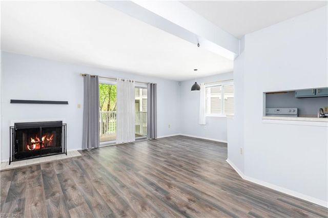 1005 Autumn Woods Ln Apt 108, Virginia Beach, VA 23454