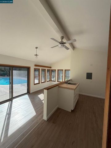 2994 Roundhill Rd, Alamo, CA 94507