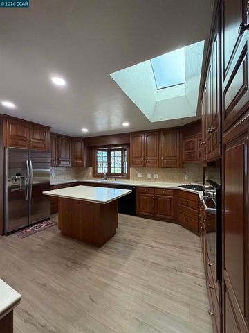 2994 Roundhill Rd, Alamo, CA 94507