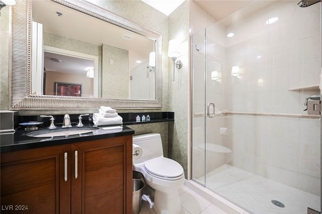 145 HARMON Avenue 208, Las Vegas, NV 89109