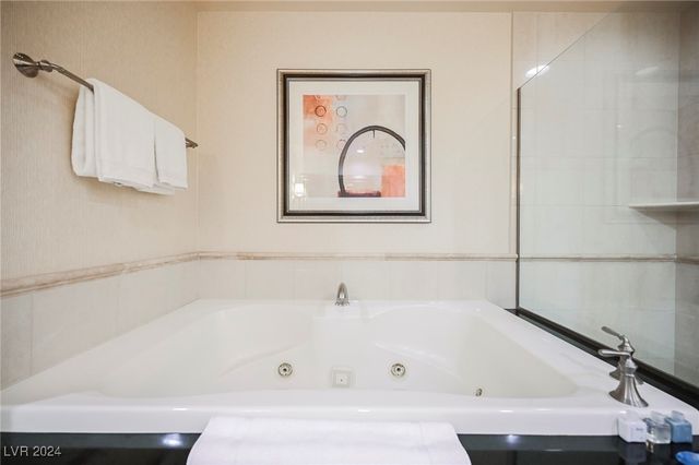 145 HARMON Avenue 208, Las Vegas, NV 89109