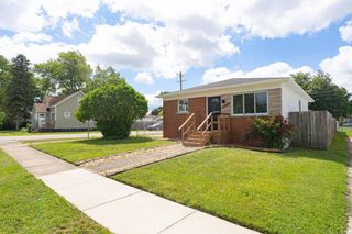 19894 Vermander Avenue, Clinton Township, MI 48035
